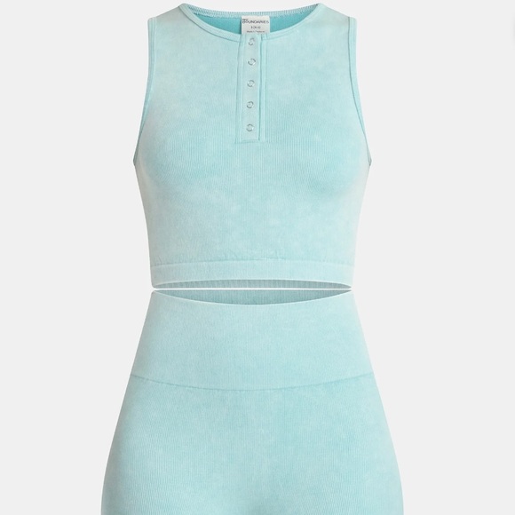 No Boundaries Tops - No Boundaries Seamless Cropped Henley Tank and Bike Shorts Set, 2-Piece